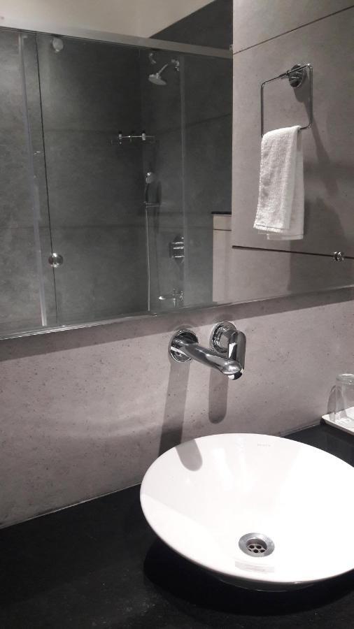 Hotel Crystal Grand Халдвані Екстер'єр фото
